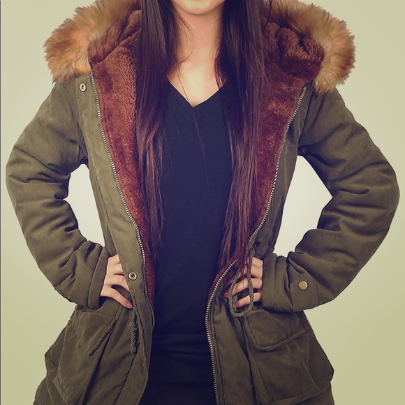 BCBGeneration Jackets & Blazers - BCBGeneration military jacket w/ fur trimmed hood